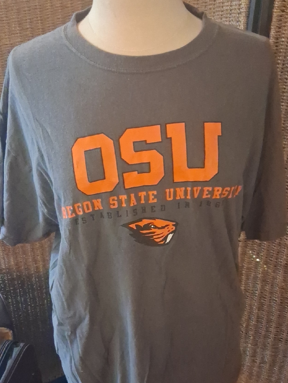 OSU Oregon State University Men's Gray T-Shirt with Orange Logo